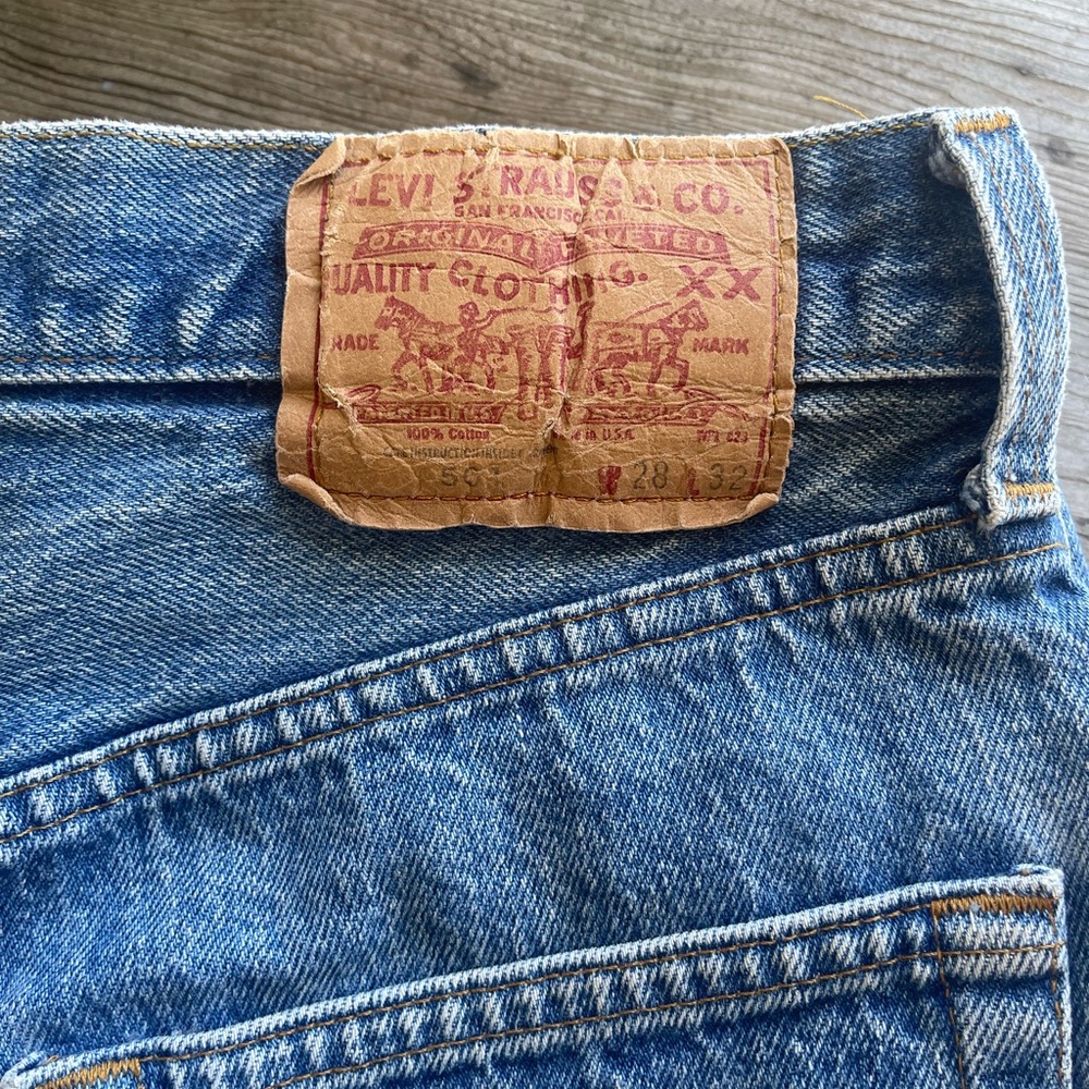 VINTAGE LEVI SHORTS